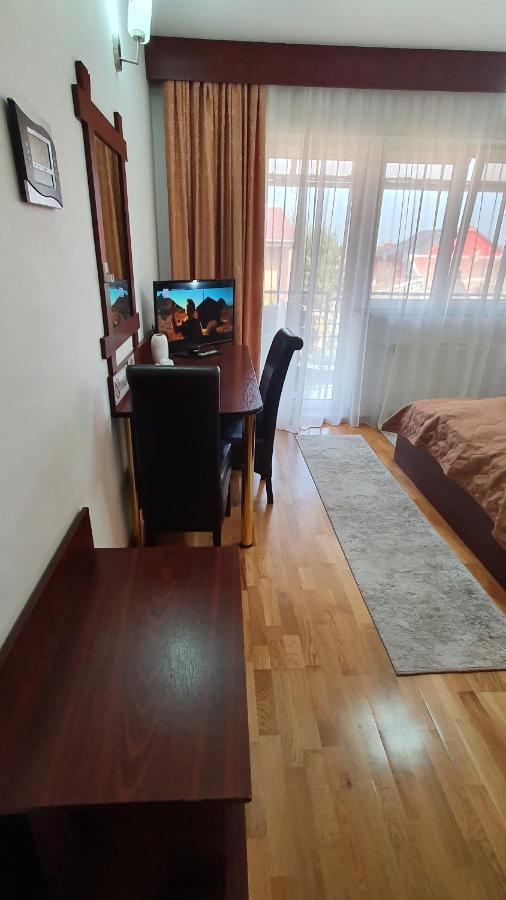Pensiunea Select Arad Exterior photo